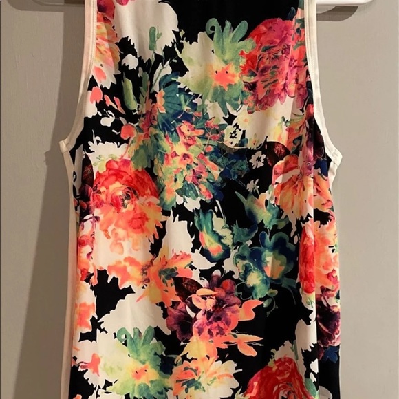 Womans tank top - Picture 4 of 10